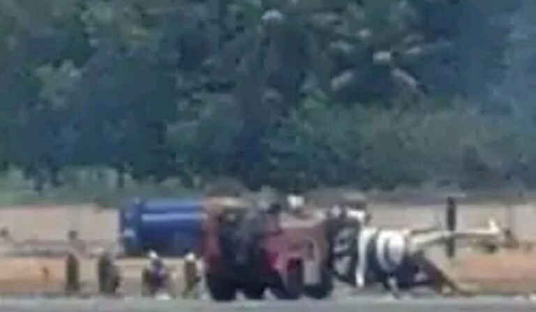 നെടുമ്പാശ്ശേരിയിൽ തീര രക്ഷാ സേനയുടെ ഹെലികോപ്റ്റർ തകർന്നു വീണു, റൺവേ അടച്ചു