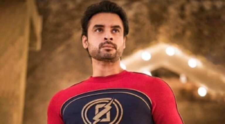 മിന്നൽ മുരളി ബാക്കിവെച്ച കഥ പറയാൻ വരുന്നു, സൂചനയുമായി നിർമ്മാതാവ്