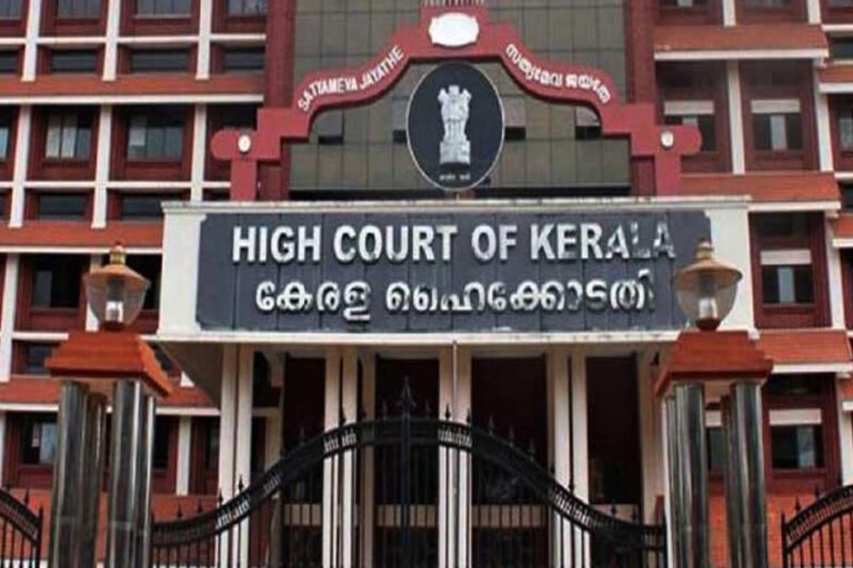 സി പി ഐയുടെ പേമെൻ്റ് സീറ്റ് വിവാദത്തിൽ ലോകായുക്ത ഇടപെടൽ തള്ളി ഹൈ കോടതി