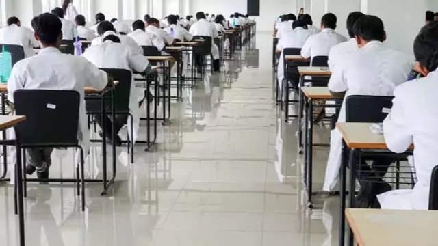 പ്ലസ് ടു വിദ്യാഭ്യാസം സെമസ്റ്റർ സമ്പ്രദായത്തിലാക്കാൻ നിർദ്ദേശം