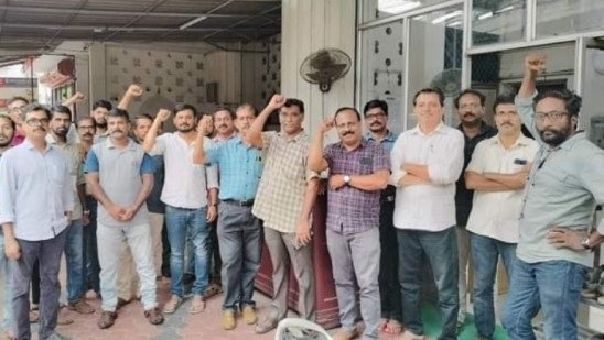 മാധ്യമം ദിനപത്രത്തിൽ കൂട്ട പിരിച്ചു വിടൽ, ജീവനക്കാർ പണിമുടക്കി