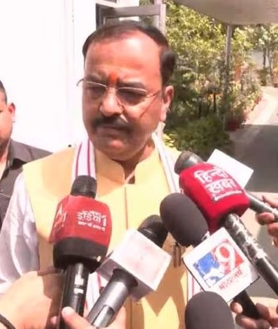 ഏറ്റുമുട്ടൽ കൊലപാതകങ്ങൾ; യു പി പൊലീസിൻ്റെ പുത്തൻ നിയമപാലനത്തെ അഭിനന്ദിച്ച് ഉപമുഖ്യമന്ത്രി