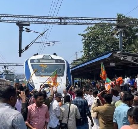 തീവണ്ടിയിൽ രാഷ്ട്രീയം കയറുന്നു; കെ റെയിൽ തടഞ്ഞ് വന്ദേഭാരതുമായി എത്തുമ്പോൾ പുതു തലമുറ വോട്ടർമാർ എന്തായിരിക്കും ചിന്തിക്കുക