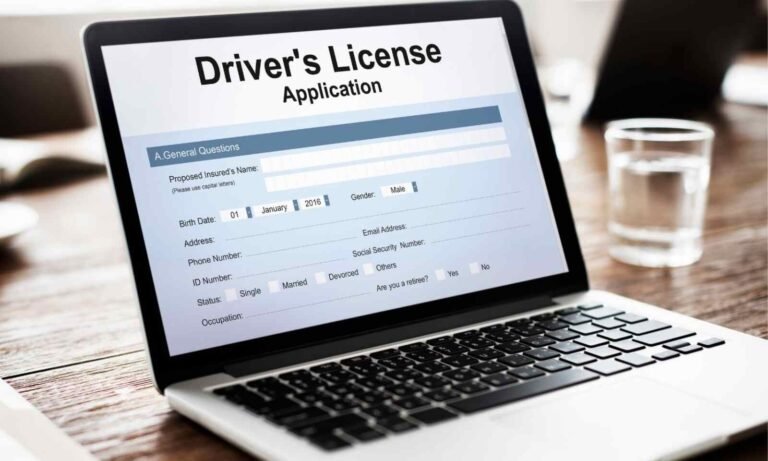 ഡ്രൈവിങ് ലൈസൻസ് സ്മാർട്ടാക്കാൻ പിന്നെയും ഫീസ് ഈടാക്കുന്നു, പുതു രൂപത്തിൽ ആക്കാം പക്ഷെ 200 രൂപ വീണ്ടും നൽകണം