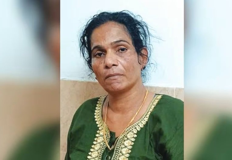 പുമ്പാറ്റ സിനി അറസ്റ്റിൽ; നൂറിൽ അധികം കേസുകളിൽ പൊലീസിനെ പറപ്പിച്ച പ്രതിയെ അവസാനം അകത്താക്കിയത് കാപ്പ ചുമത്തി