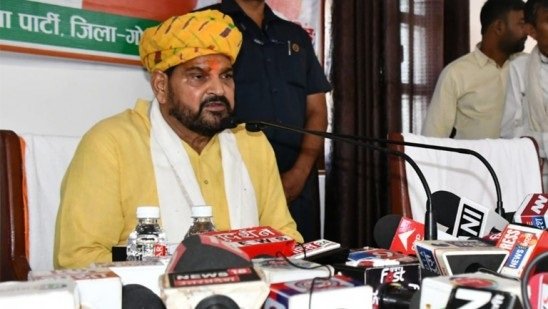 പോക്സോ കേസിൽ പ്രതിയായ ബ്രിജ് ഭൂഷൻ എം പി അയോധ്യയിൽ നടത്താനിരുന്ന ശക്തി പ്രകടന റാലി മാറ്റി