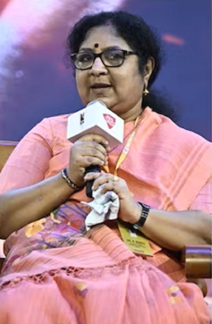 പരിഹാസം ചൊരിഞ്ഞവർക്ക് മുഴുവൻ വീഡിയോ കാണാം, മറുപടിയുമായി മന്ത്രി ആർ ബിന്ദു