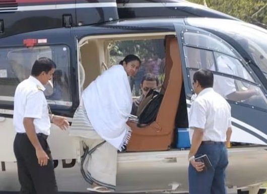 മമതാ ബാനർജി സഞ്ചരിച്ച ഹെലികോപ്ടർ ഇടിച്ചിറക്കി