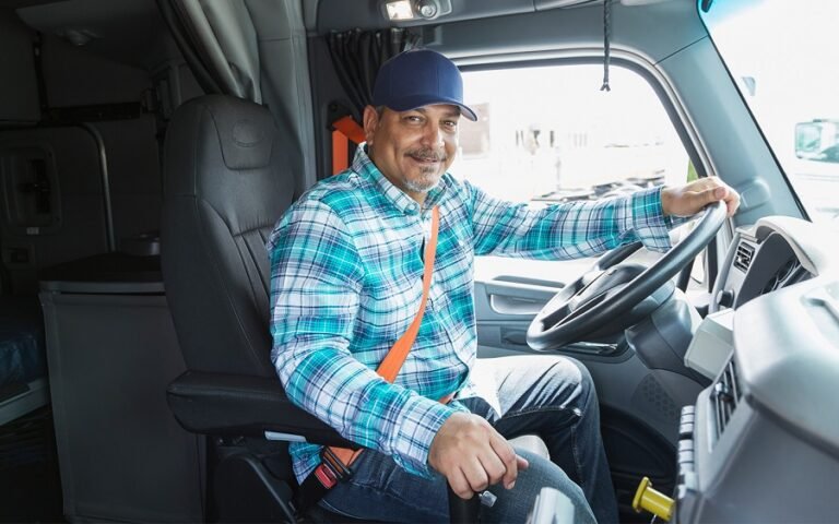 ഹെവി വാഹനങ്ങൾക്കും സീറ്റ് ബെൽറ്റ് നിർബന്ധം, സെപ്റ്റംബർ മുതൽ പിഴ ഈടാക്കും