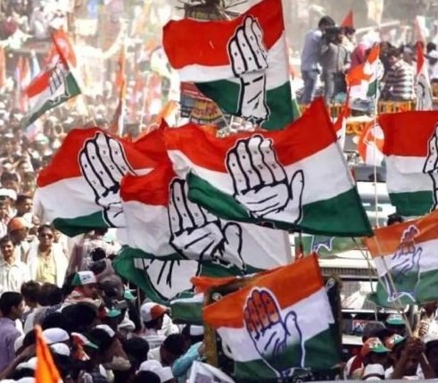 കോൺഗ്രസ് പുനസംഘടനാ തർക്കം കോടതിയിൽ