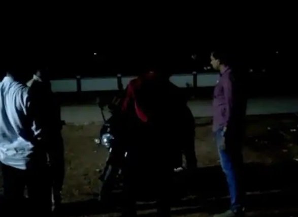 ബീച്ചിൽ വ്യത്യസ്ത മതവിഭാഗത്തിലുള്ള കുട്ടികൾ ഒന്നിച്ചെത്തിയതിന് ക്രൂര മർദ്ദനം, ഏഴ് തീവ്രഹിന്ദു പ്രവർത്തകർ അറസ്റ്റിൽ