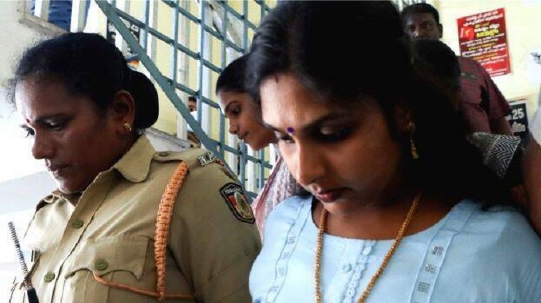 എൽ ഡി ക്ലാർക്ക് നിയമനം ലഭിച്ചതായി വ്യാജ രേഖകളുമായി ജോയിൻ ചെയ്യാൻ എത്തിയ യുവതി അറസ്റ്റിൽ