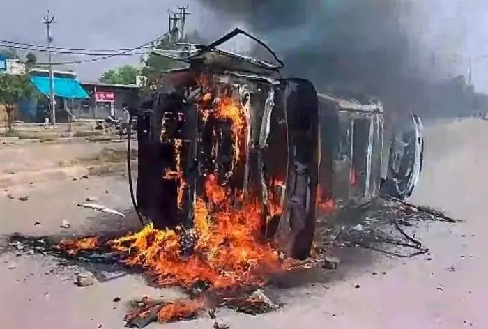 ഹരിയാണയിൽ സംഘർഷം തുടരുന്നു, പള്ളിക്ക് തീവെച്ചു, ഇമാം കൊല്ലപ്പെട്ടു