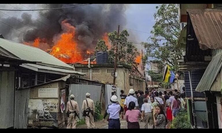 മണിപ്പൂരിൽ മുഖം നഷ്ടപ്പെട്ട് സർക്കാർ; നഗ്നരാക്കി ആക്രമിച്ചത് പിതാവിനെയും സഹോദരനെയും വധിച്ച ശേഷം