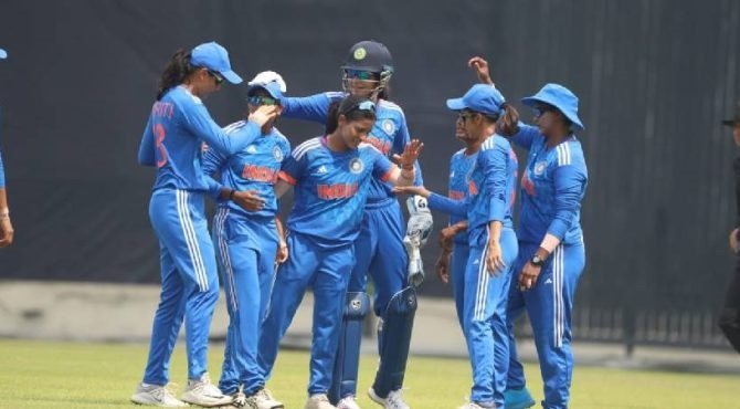 മിന്നു മണിയുടെ അരങ്ങേറ്റം കിടുക്കി, ബംഗ്ലാദേശിനെ നിലംപരിശാക്കി ഇന്ത്യൻ വനിതകൾ