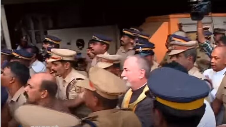 കുർബാന തർക്കം, മാർപ്പാപ്പയുടെ പ്രതിനിധിക്ക് നേരെ കുപ്പിയേറ്