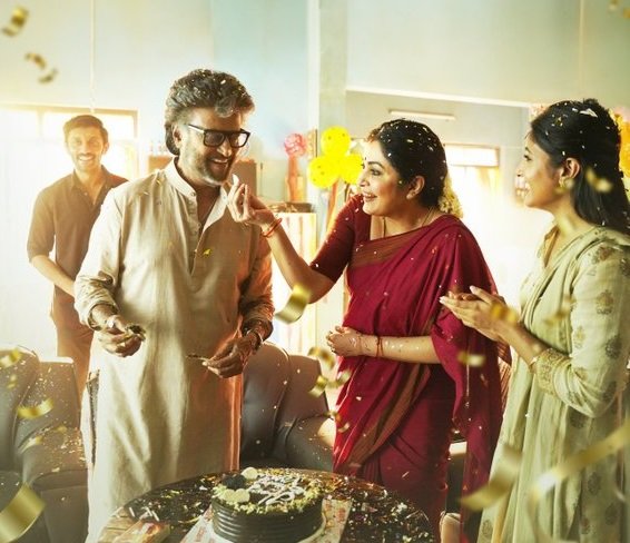 ദേ…. സിനിമ തിയറ്ററുകളിലേക്ക് തിരിച്ച് വരുന്നു, ഈ ആഴ്ച ഇടിച്ചു കയറിയത് 2.10 കോടി പ്രേക്ഷകർ