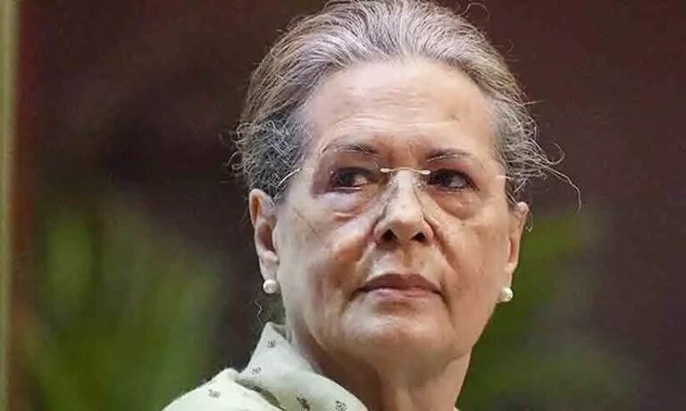 സോണിയ ഗാന്ധി ആശുപത്രിയിൽ