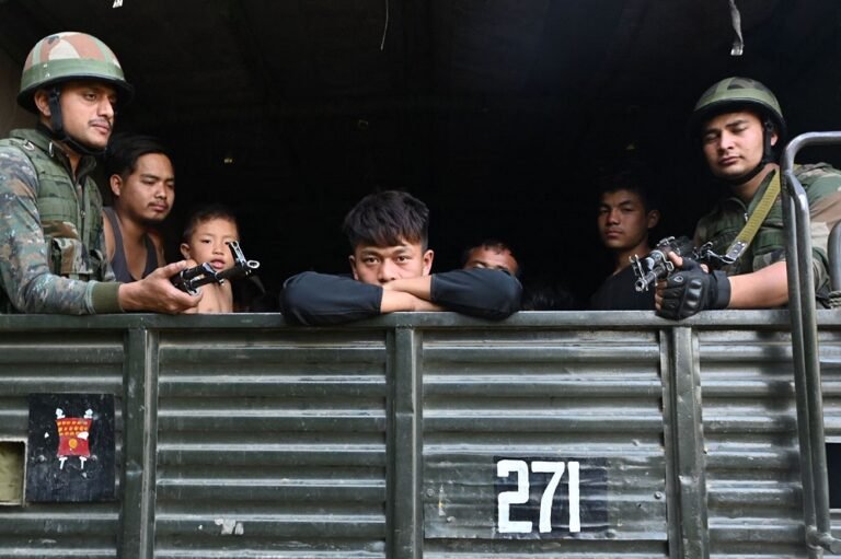 മണിപ്പൂർ: എഡിറ്റ്ഴ്സ് ഗിൽഡ് മാധ്യമ പ്രവർത്തകരെ അറസ്റ്റ് ചെയ്യാനുള്ള നീക്കം തടഞ്ഞ് സുപ്രീം കോടതി