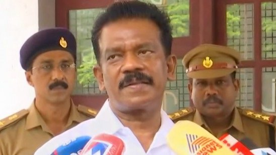 മന്ത്രി കെ രാധാകൃഷ്ണനെ ജാതീയമായി അപമാനിച്ചത് ദേവസ്വം ബോർഡ് ക്ഷേത്രത്തിൽ