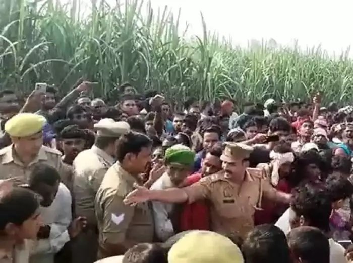 ലഖിംപൂരിൽ കാണാതായ 13 കാരിയെ കണ്ണുകൾ കുത്തിപ്പൊട്ടിച്ച് ക്രൂരമായി കൊല്ലപ്പെടുത്തിയ നിലയിൽ കണ്ടെത്തി