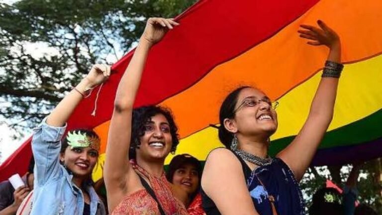 സ്വവർഗ വിവാഹങ്ങൾക്ക് റജിസ്ട്രേഷൻ അനുമതിയില്ല, പക്ഷെ നിയമ നിർമ്മാണമാവാം; സുപ്രീം കോടതിയിൽ ഭിന്ന സ്വരം