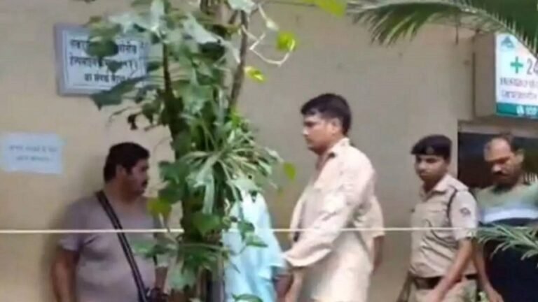 തീവണ്ടിയിൽ നാല് പേരെ മതം തിരഞ്ഞ് വെടിവെച്ച കൊന്ന കേസിൽ ആർപിഎഫ് ഭടനെതിരെ കുറ്റപത്രം സമർപ്പിച്ചു