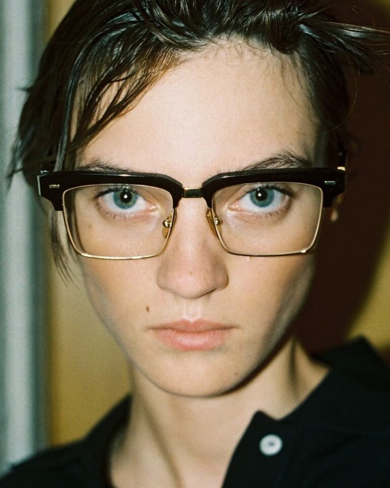 “കുട്ടികളെ യുദ്ധ തടവുകാരാക്കുന്ന ലോകത്തെ ഏക രാജ്യം” ഇൻസ്റ്റ പോസ്റ്റിൻ്റെ പേരിൽ മോഡൽ ജിജി ഹദീദിനെതിരെ വൻ സൈബർ വേട്ട