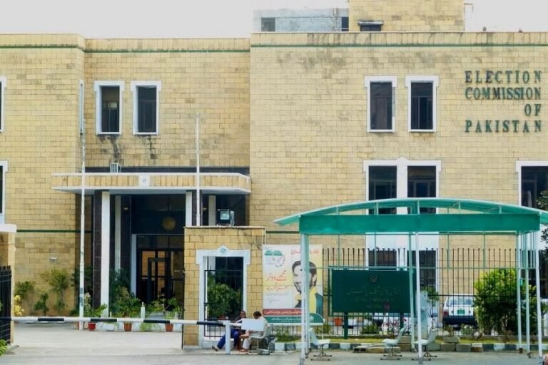 കാവല്‍ മന്ത്രിസഭയ്ക്ക് അന്ത്യം, പാകിസ്ഥാനിൽ ഫെബ്രുവരിയിൽ തിരഞ്ഞെടുപ്പ്