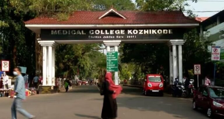 കോഴിക്കോട് ഐ.സി.യു പീഡനക്കേസിൽ സ്വാധീനിക്കാൻ ശ്രമിച്ച ജീവനക്കാരെ സ്ഥലം മാറ്റി