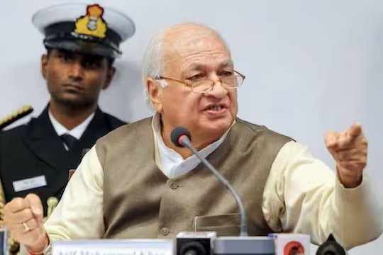 കണ്ണൂർ വിസിയായി ഗോപിനാഥ് രവീന്ദ്രനെ നിയമിക്കാൻ സമ്മർദ്ദമുണ്ടായത് മുഖ്യമന്ത്രിയുടെ ഓഫീസിൽ നിന്നെന്ന് ഗവർണർ