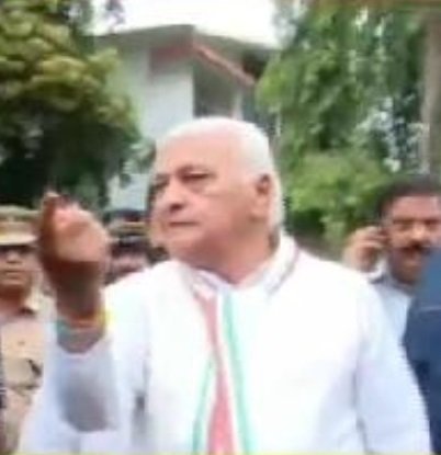 ഗവർണറെ തിരിച്ചു വിളിക്കാൻ ആവശ്യപ്പെടേണ്ട സാഹചര്യം – മുഖ്യമന്ത്രി