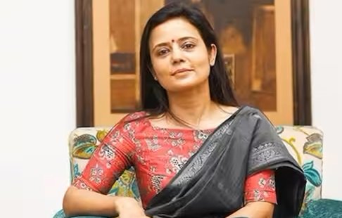 മഹുവ മൊയ്ത്രയെ പാർലമെൻ്റിൽ നിന്നും പുറത്താക്കി