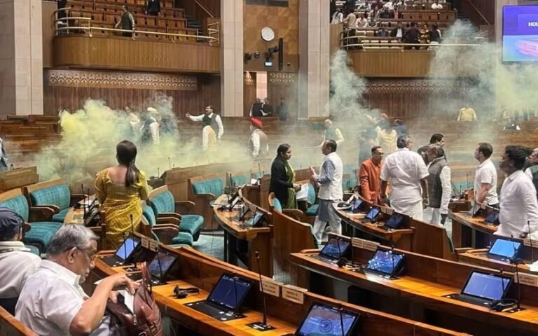 പാർലമെൻ്റിൽ കയറി പ്രതിഷേധം, മുഖ്യ ആസൂത്രകൻ എന്ന് പൊലീസ് കരുതുന്ന മോഹൻ ത്ധാ കീഴടങ്ങി