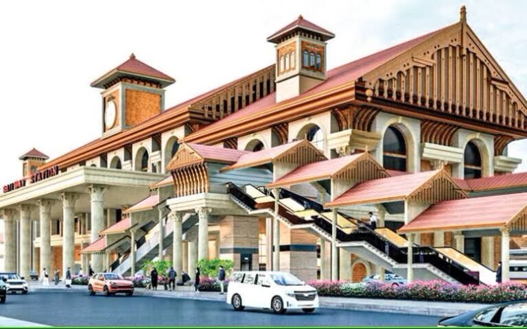 എന്താണ് കോഴിക്കോട് റെയിൽവേ സ്റ്റേഷനിൽ നിർമ്മിക്കുന്ന എയർ കോൺകോഴ്സ്