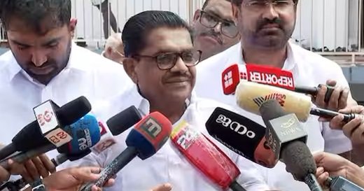 സമരാഗ്നിയിൽ കോൺഗ്രസ്, നേതൃത്വം പരാജയമെന്ന് വി എം സുധീരൻ