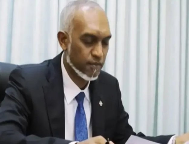 മാലിദ്വീപ് ഇടഞ്ഞു തന്നെ, മാർച്ച് 15 നകം ഇന്ത്യൻ സൈന്യത്തെ പിൻവലിക്കണമെന്ന് പ്രസിഡന്റ്